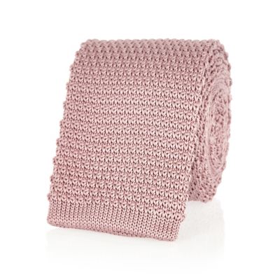 Pink knitted tie